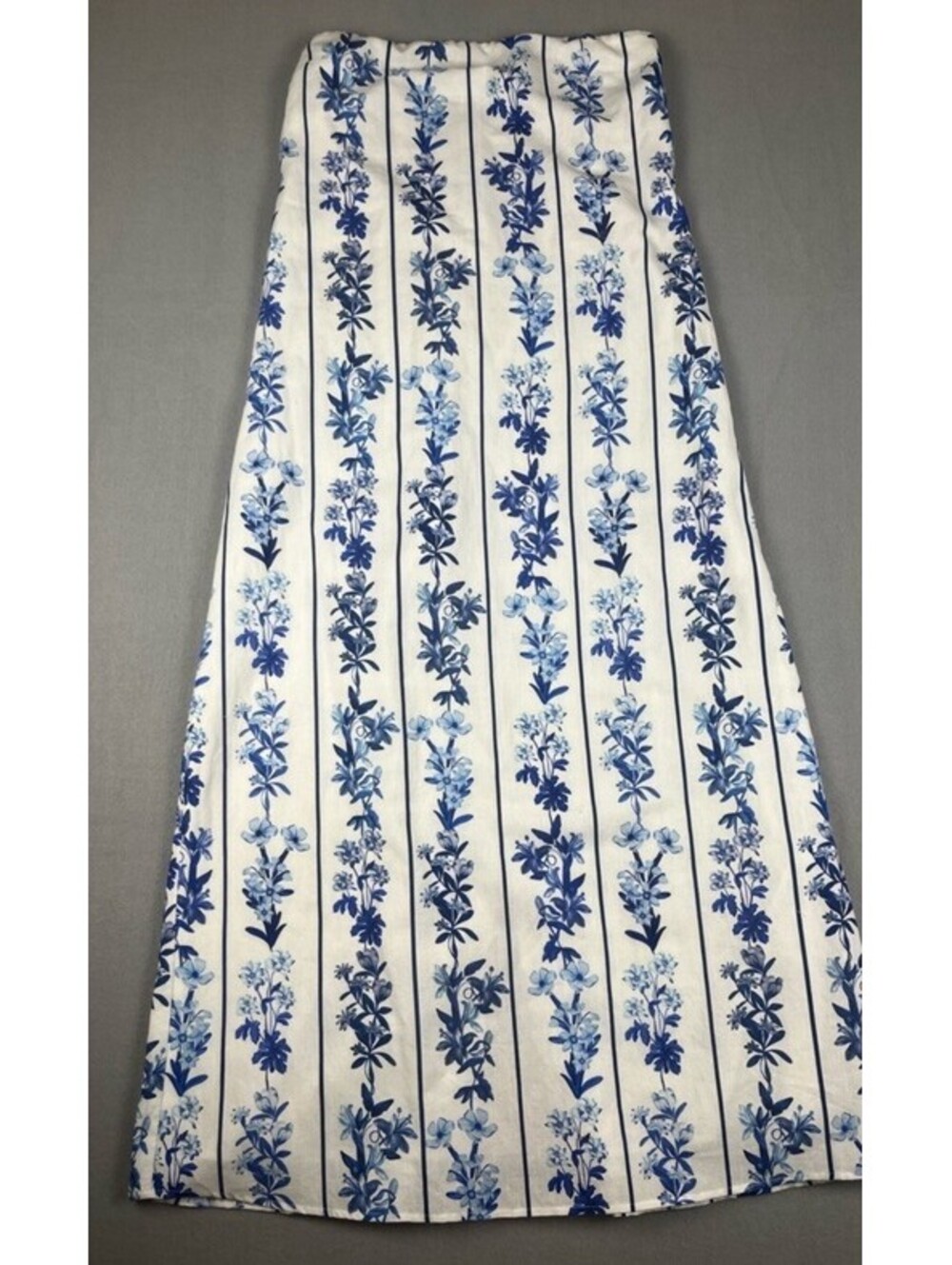Anna Cate Women’s Blue & White Dress Size Medium  (Runs Large See Measurements)
